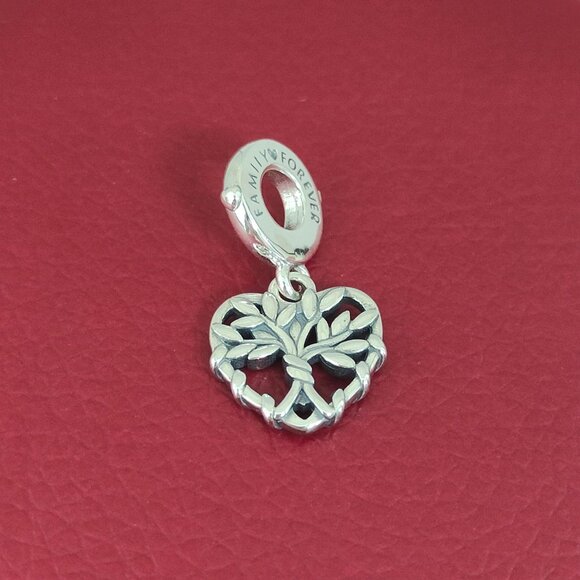 Jewelry - Heart Family Tree Dangle Charm
